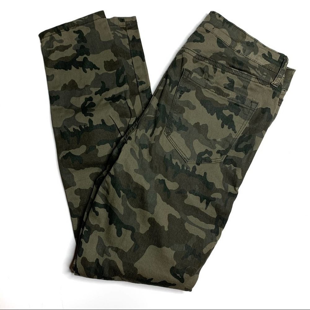 Ashley Mason sz 28 camo moto skinny pants